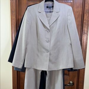 Kasper Cream Pantsuit